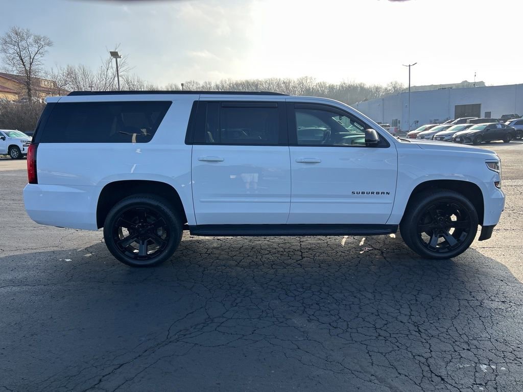 Used 2019 Chevrolet Suburban Premier image 4