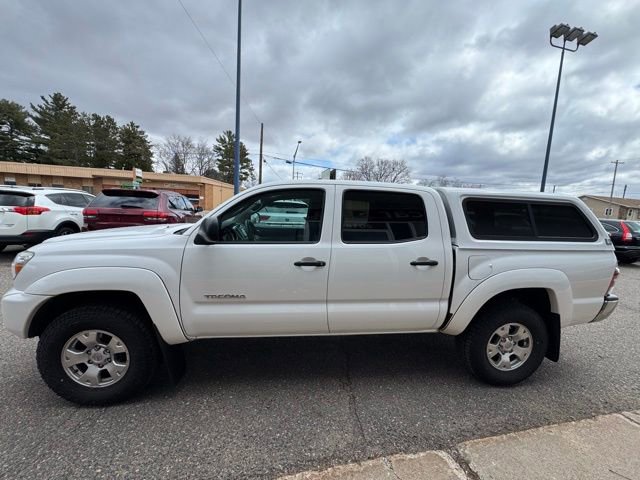Used 2015 Toyota Tacoma 4x4 Double Cab w/ SR5 Package image 4