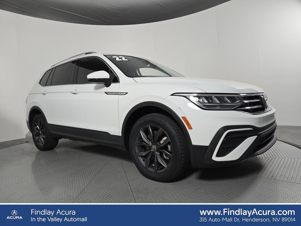 Used 2022 Volkswagen Tiguan SE AWD/4WD image 1