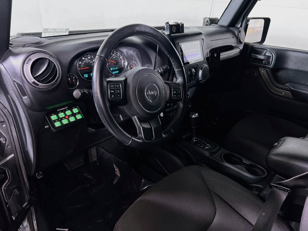 Used 2017 Jeep Wrangler Unlimited Sport AWD/4WD image 9