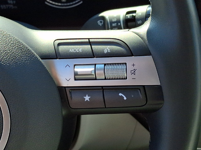 Used 2025 Hyundai Kona SEL AWD/4WD image 21