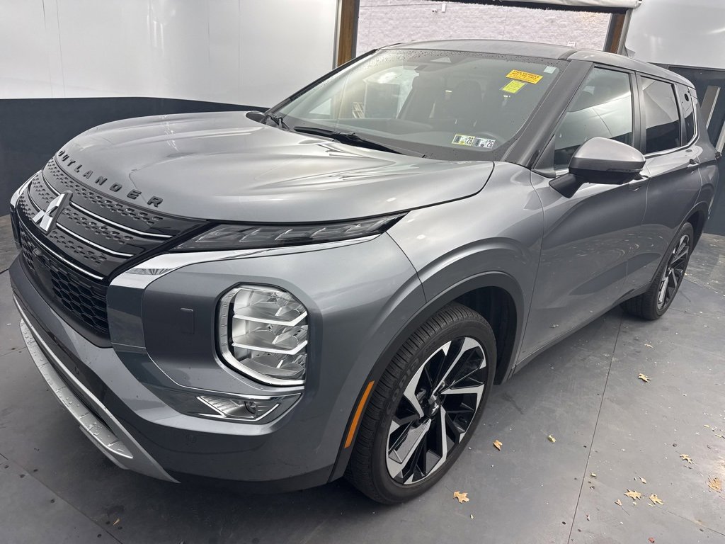 Used 2024 Mitsubishi Outlander SE image 7