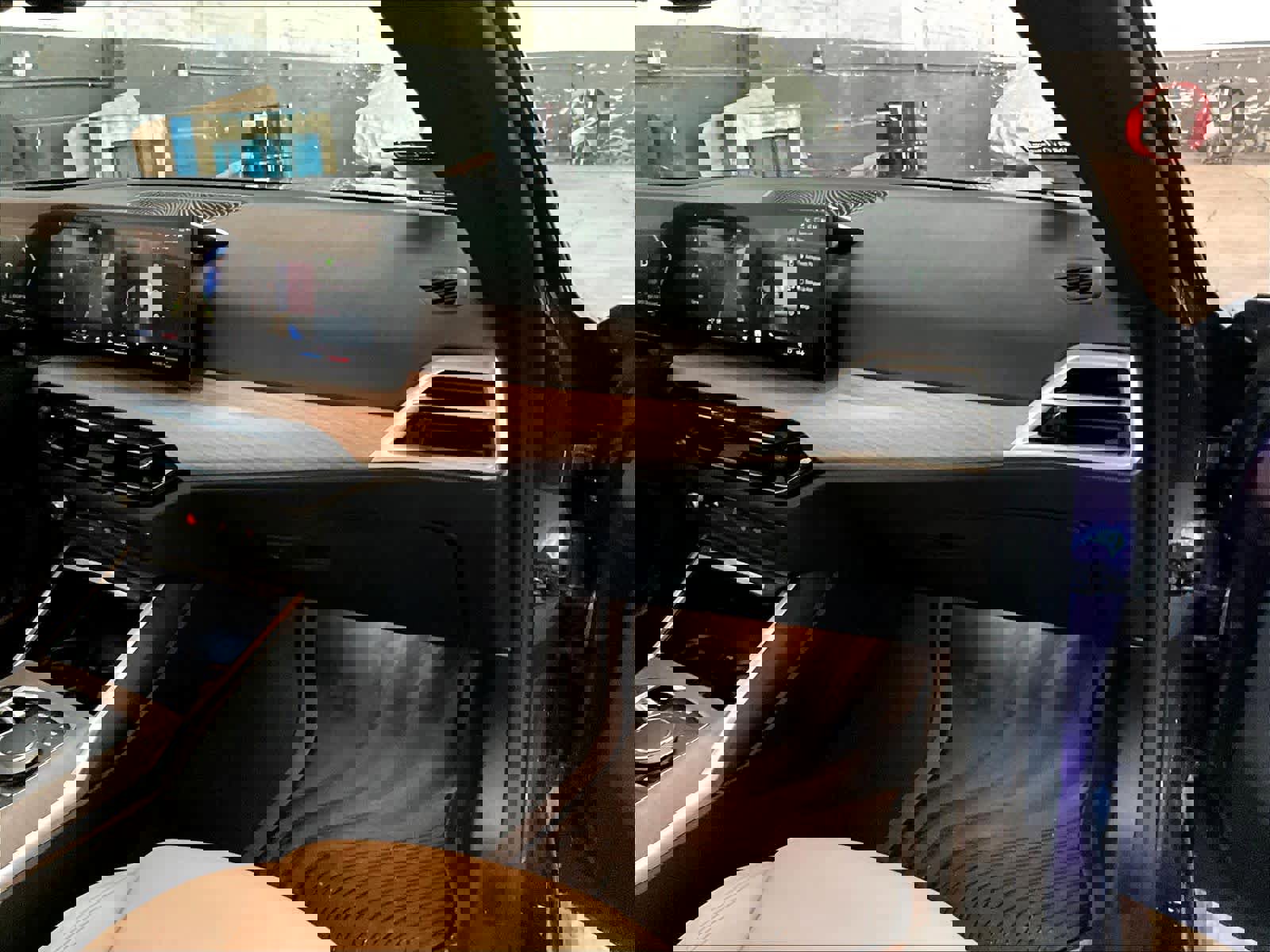 Used 2025 BMW 230i Coupe w/ Premium Package image 17