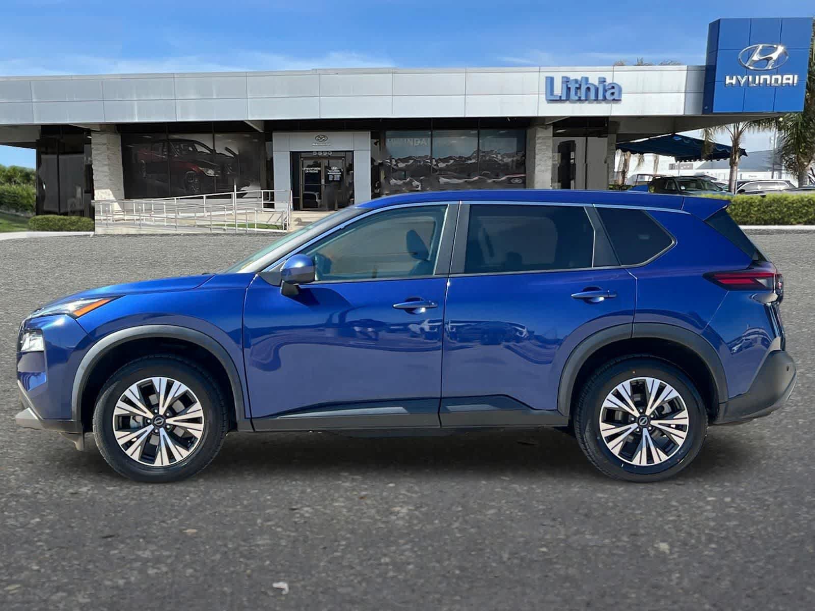 Used 2023 Nissan Rogue SV FWD image 6