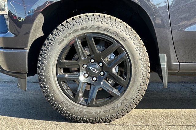 Used 2023 Chevrolet Silverado 1500 Custom w/ LPO, Dark Essentials Package image 23