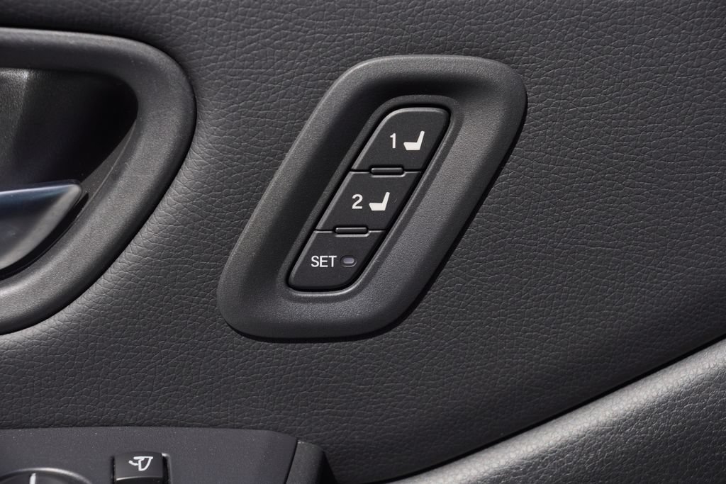 Used 2023 Honda Pilot Elite image 18