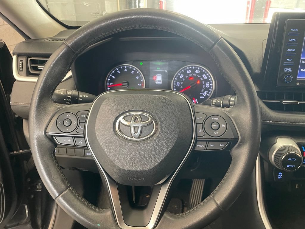 Used 2021 Toyota RAV4 XLE Premium FWD image 13
