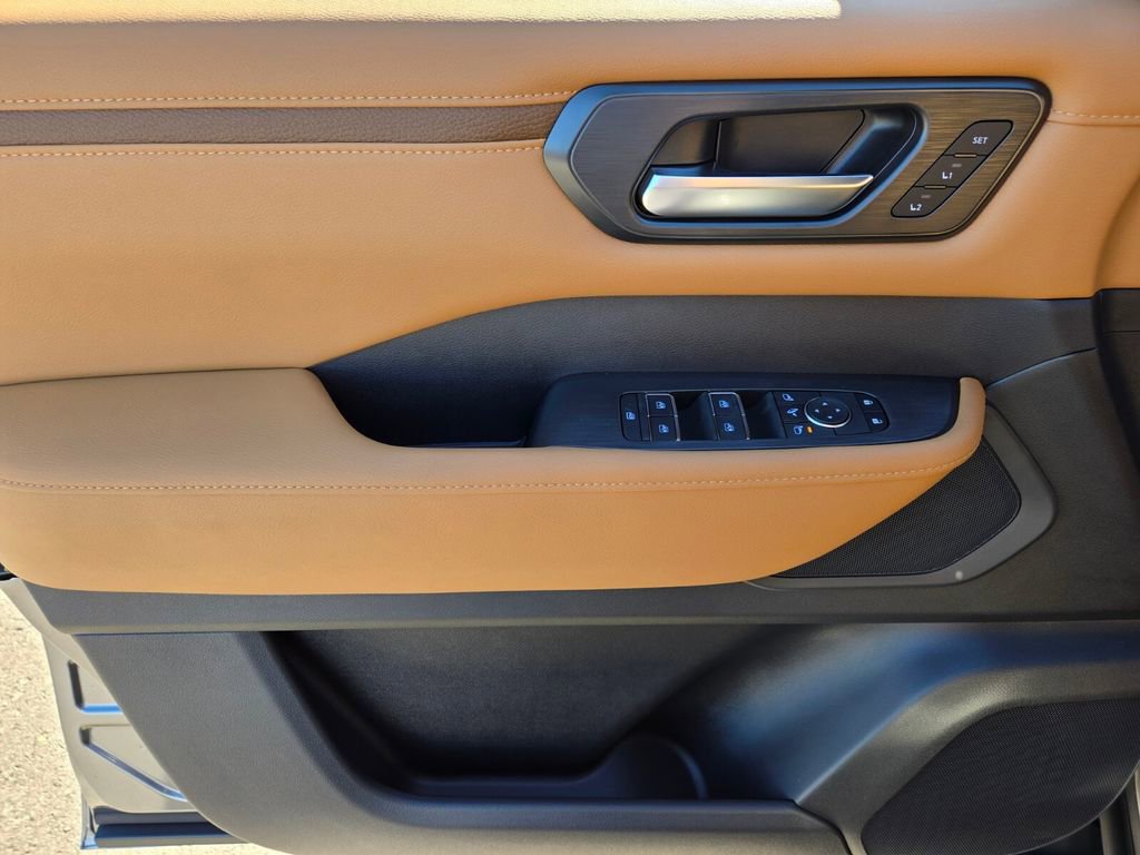 New 2026 Nissan Armada SL image 9