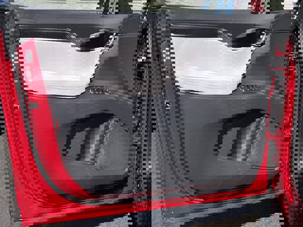 Used 2021 Tesla Model X Performance image 32