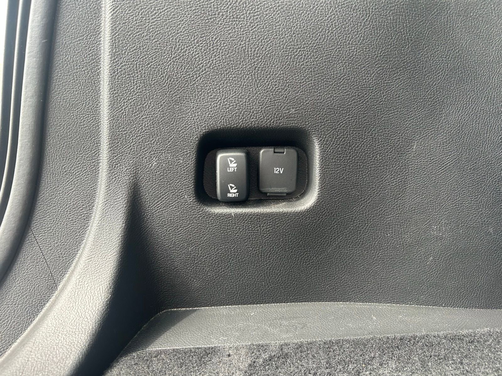 Used 2024 Ford Edge Titanium w/ Equipment Group 301A image 8