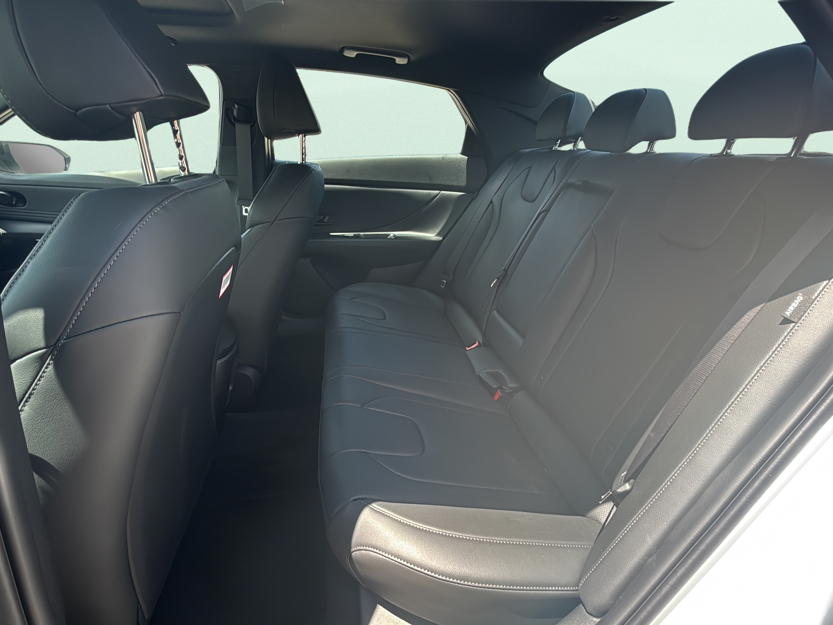 New 2026 Hyundai Elantra SEL Sport FWD image 19