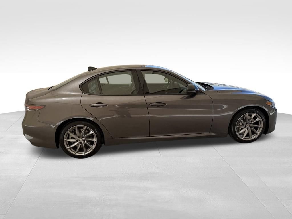 New 2026 Alfa Romeo Giulia w/ Driving Assist Package RWD image 6