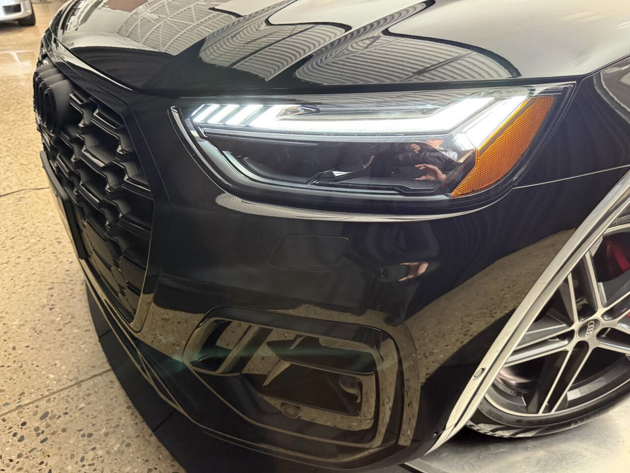 Used 2024 Audi Q5 e Prestige w/ Prestige Package image 33