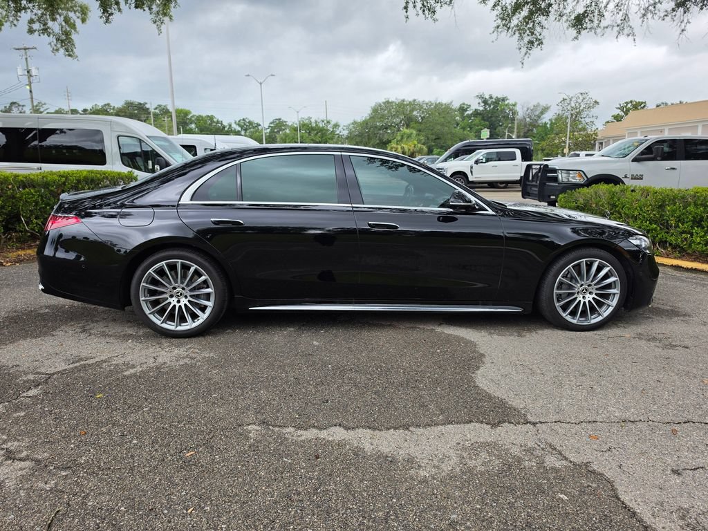 Used 2022 Mercedes-Benz S 580 4MATIC Sedan image 4