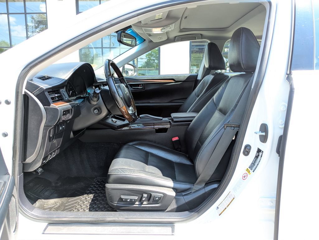 Used 2015 Lexus ES 350 FWD image 12