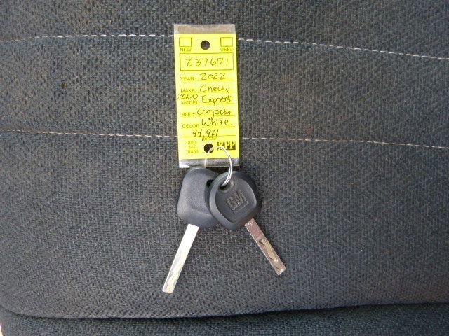 Used 2022 Chevrolet Express 2500 w/ Driver Convenience Package image 39