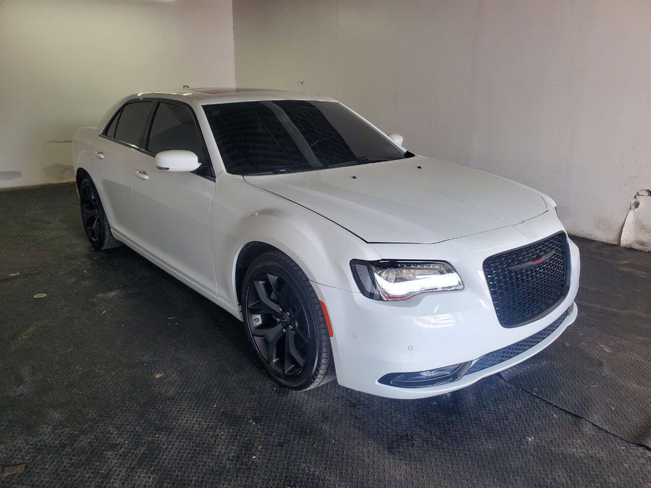 Used 2022 Chrysler 300 S image 3