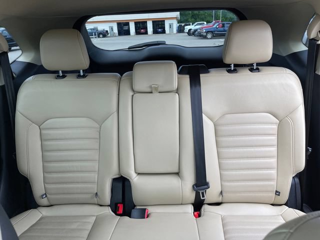 Used 2016 Ford Edge SEL w/ Equipment Group 201A AWD/4WD image 27