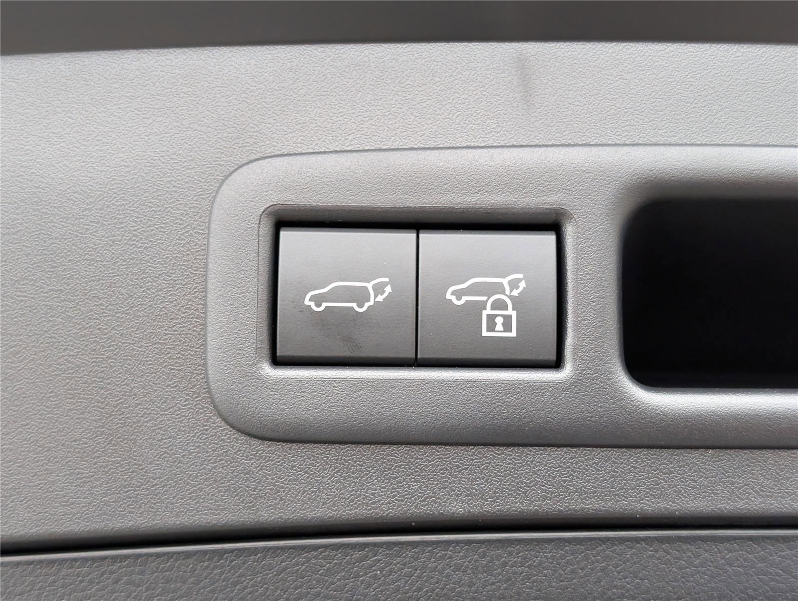 New 2026 Lexus UX 300h FWD image 10