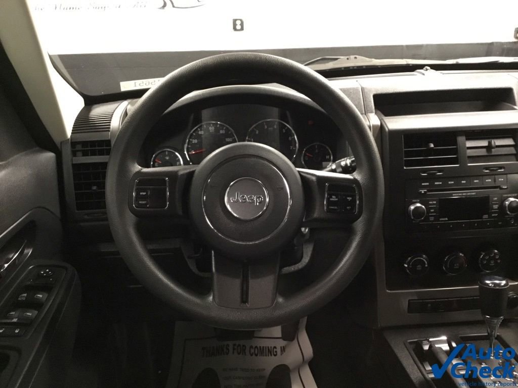 Used 2012 Jeep Liberty Sport AWD/4WD image 40