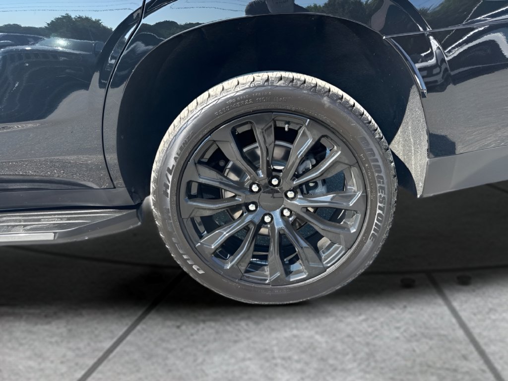 Used 2022 Chevrolet Tahoe LT w/ Luxury Package AWD/4WD image 30