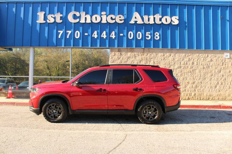 Used 2025 Honda Pilot TrailSport image 7