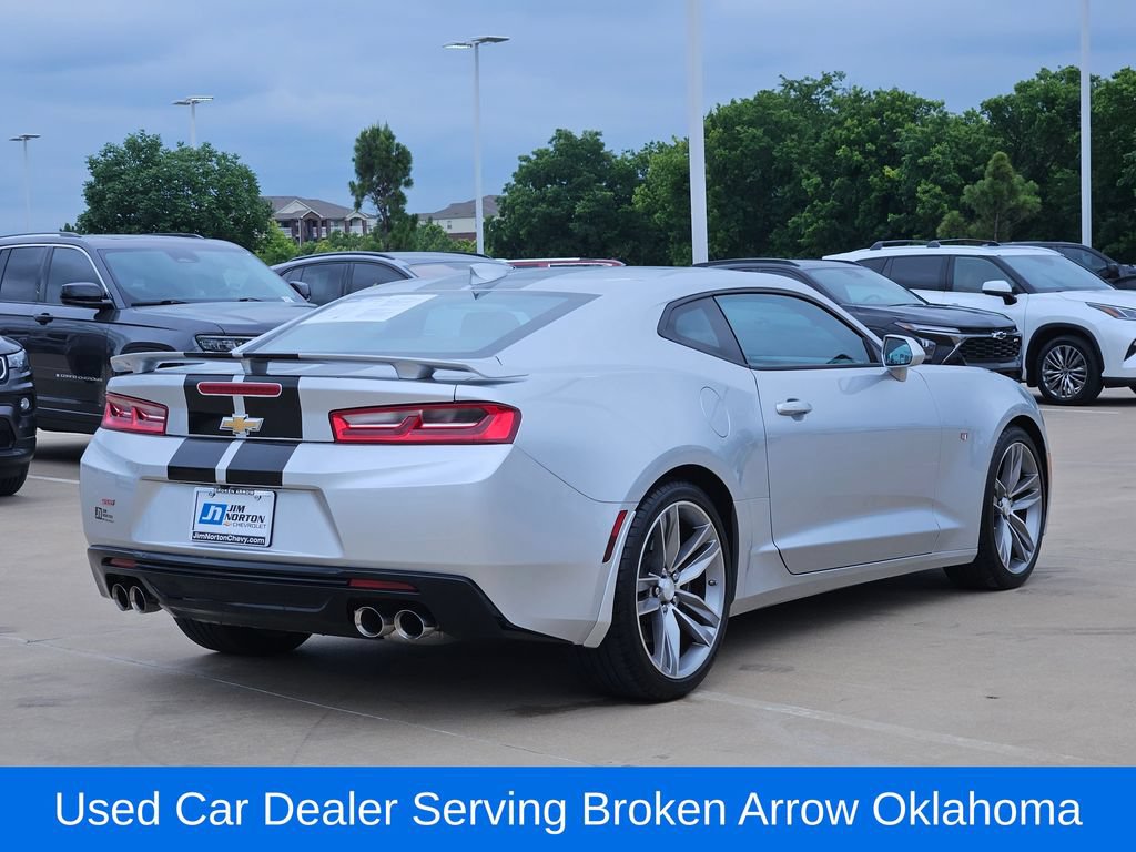 Used 2018 Chevrolet Camaro SS RWD image 8