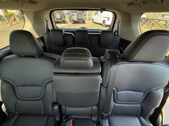 New 2025 Nissan Armada SV image 9