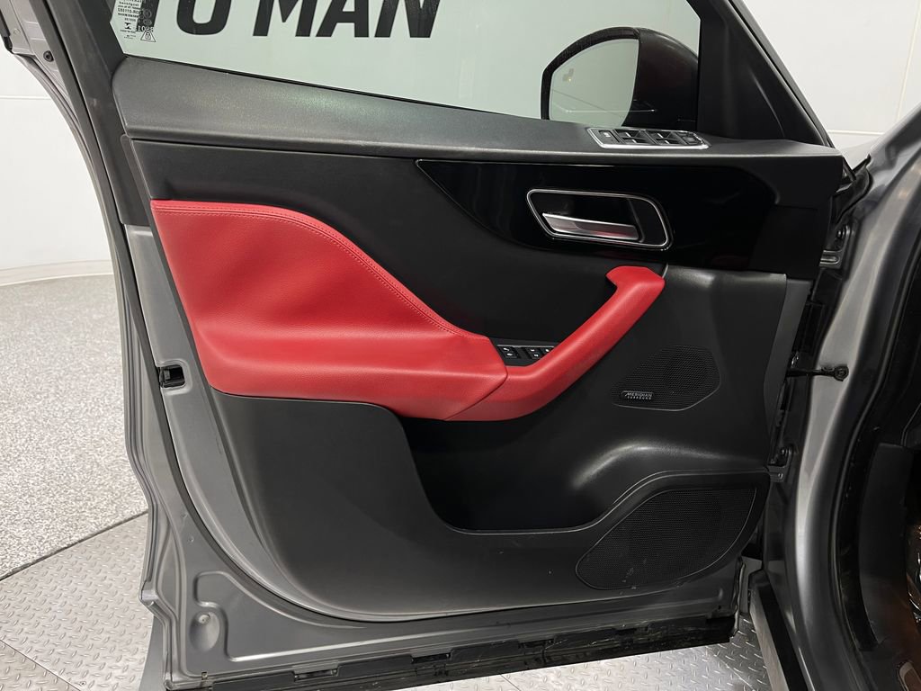 Used 2020 Jaguar F-PACE Checkered Flag image 16