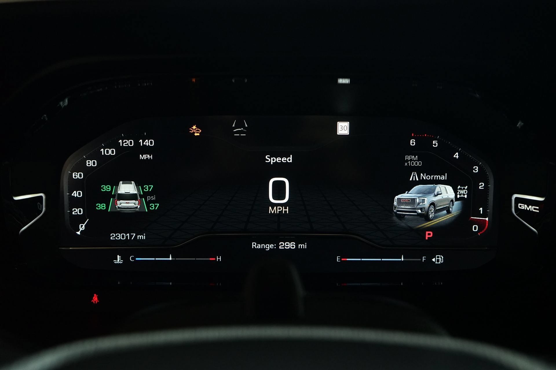 Used 2023 GMC Yukon Denali Ultimate AWD/4WD image 7
