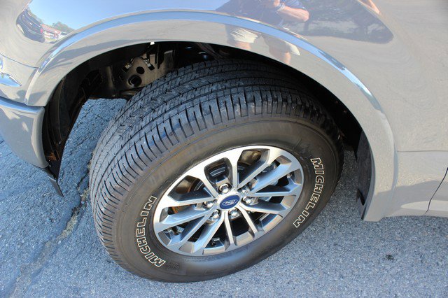 Used 2020 Ford F150 Lariat w/ Equipment Group 502A Luxury image 3