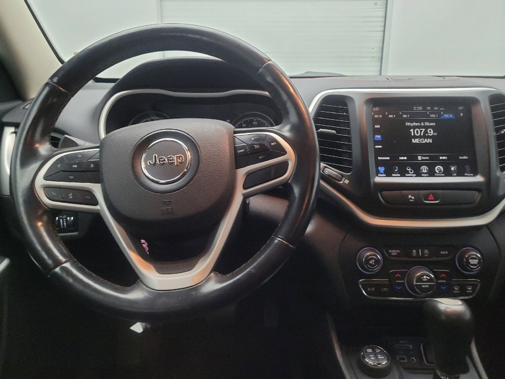 Used 2018 Jeep Cherokee Trailhawk w/ Trailer Tow Group AWD/4WD image 22
