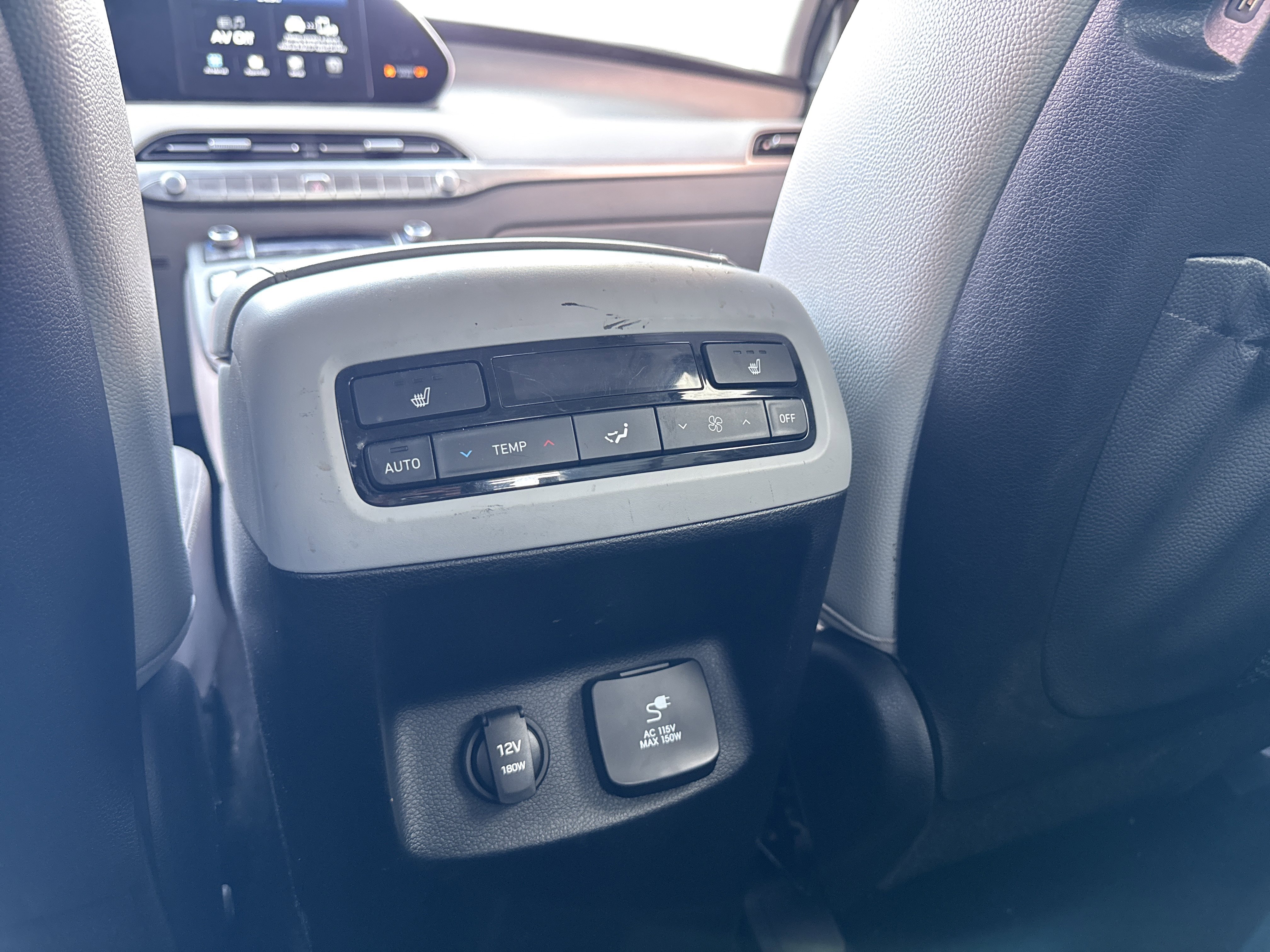 Used 2020 Hyundai Palisade SEL w/ Premium Package image 25