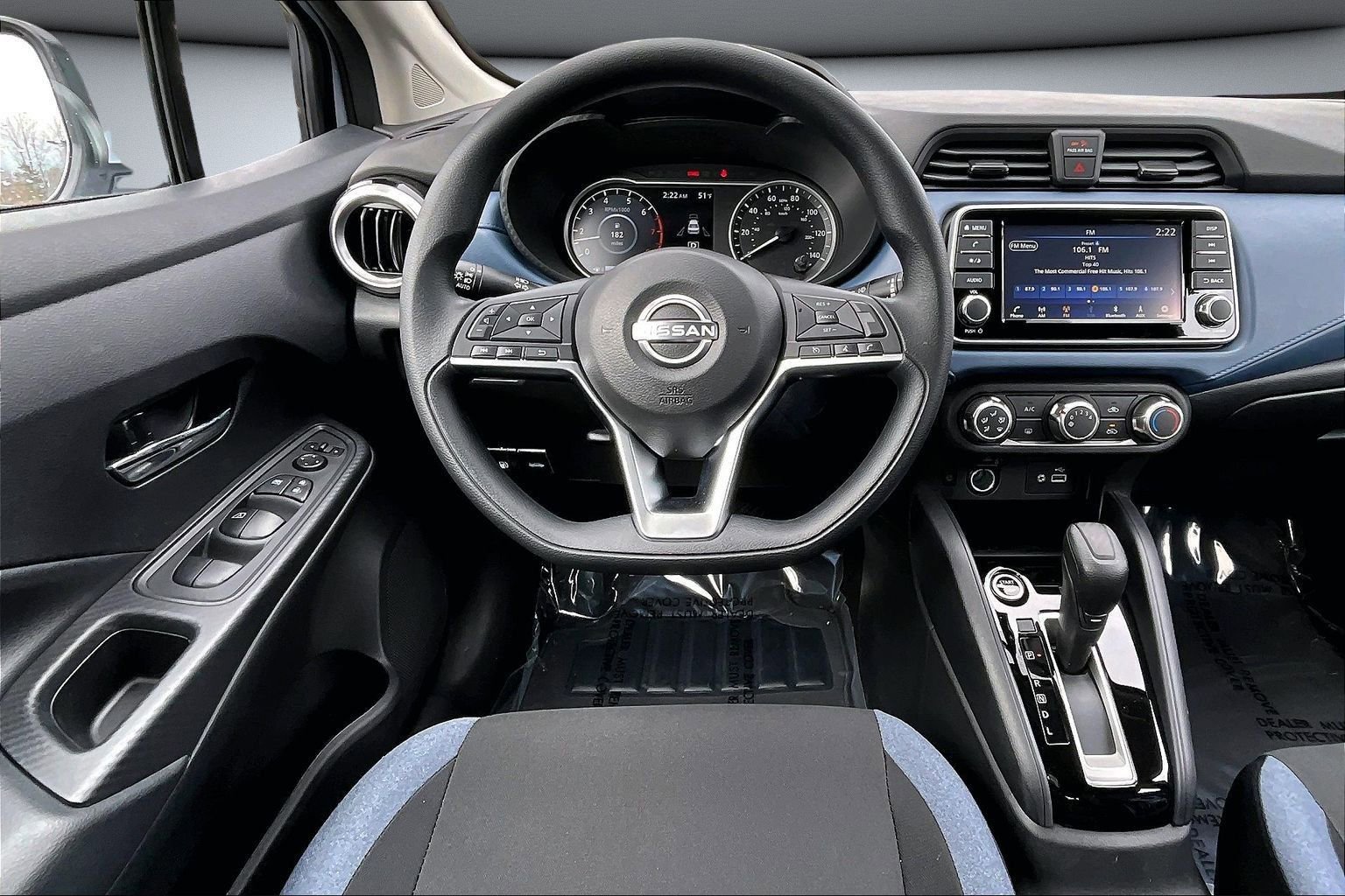 Used 2025 Nissan Versa SV w/ Trunk Package image 1