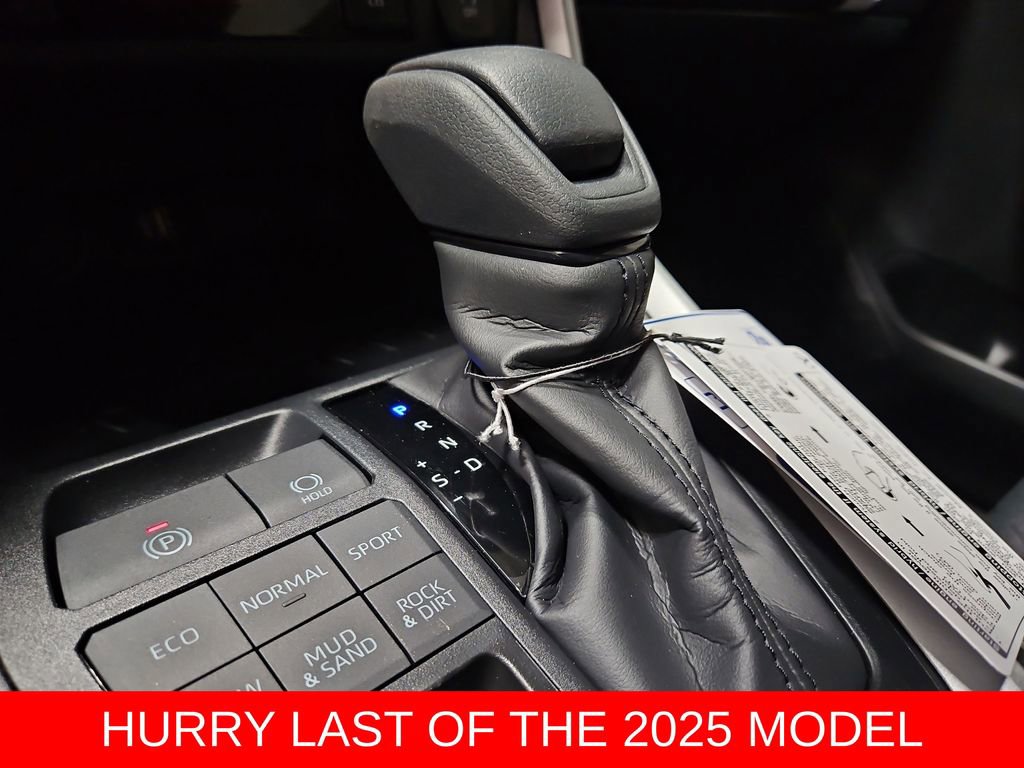 New 2025 Toyota RAV4 XLE image 21