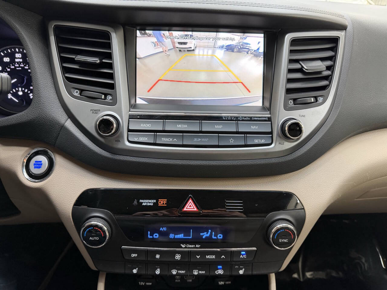 Used 2018 Hyundai Tucson Limited AWD/4WD image 28