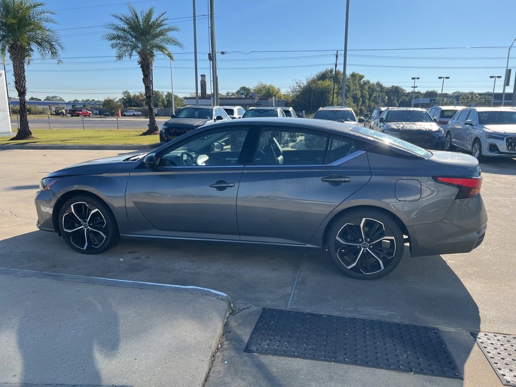 Used 2024 Nissan Altima 2.5 SR