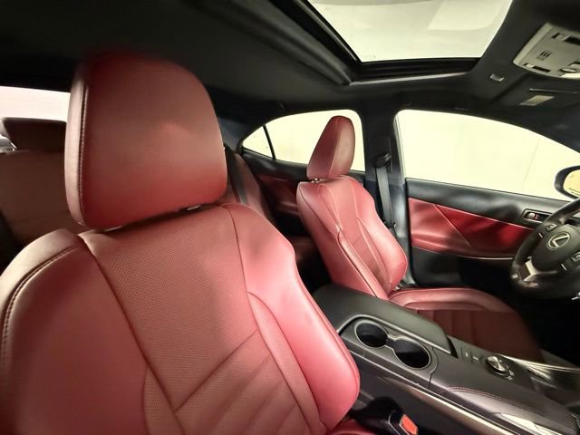 Used 2019 Lexus IS 300 F Sport w/ F Sport Package AWD/4WD image 37