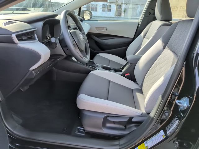 Used 2026 Toyota Corolla LE w/ LE Premium Package FWD image 16