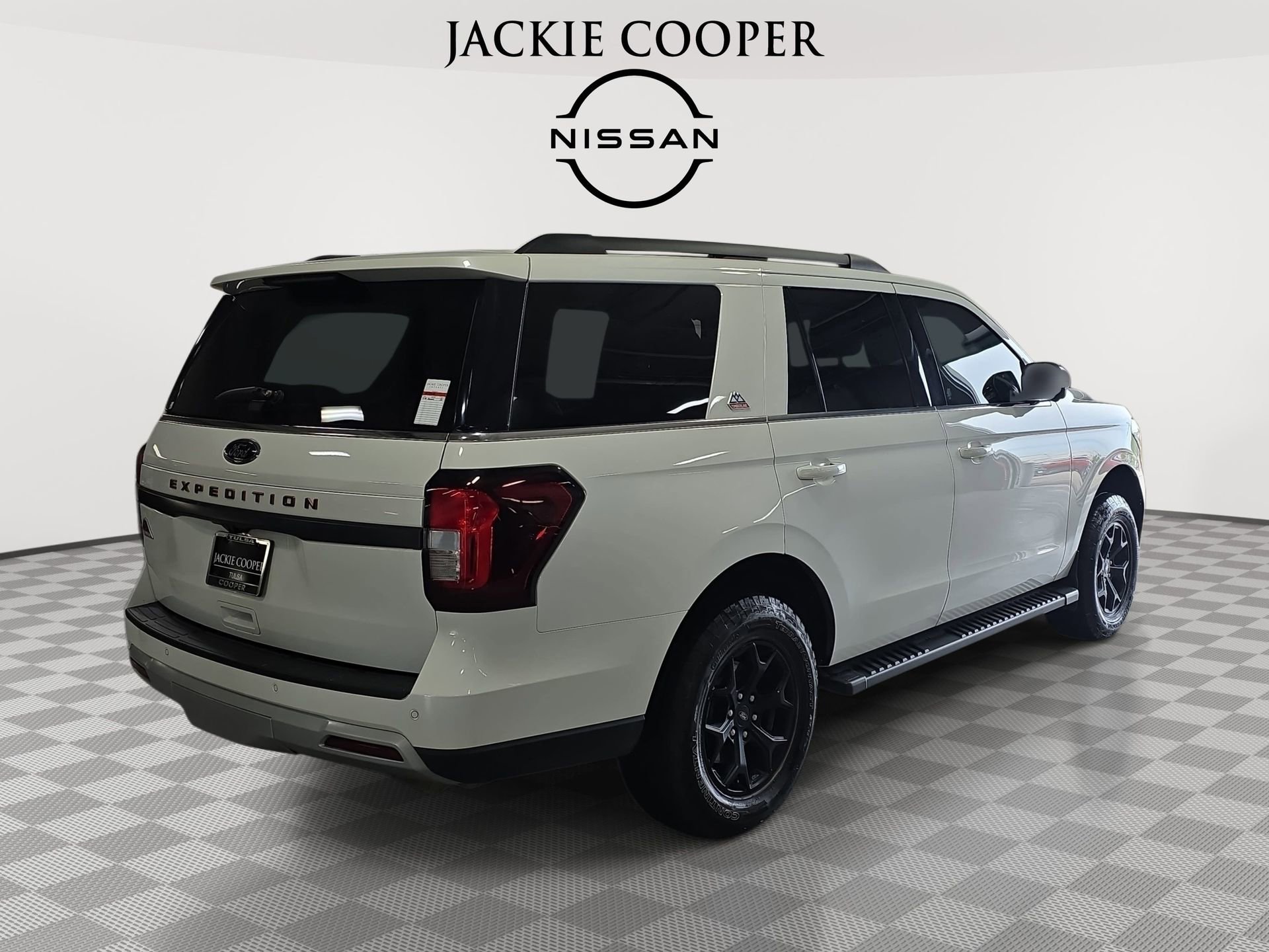 Used 2022 Ford Expedition Timberline AWD/4WD image 5