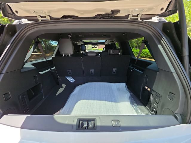 New 2025 Lincoln Navigator L Reserve w/ Jet Appearance Package AWD/4WD image 25
