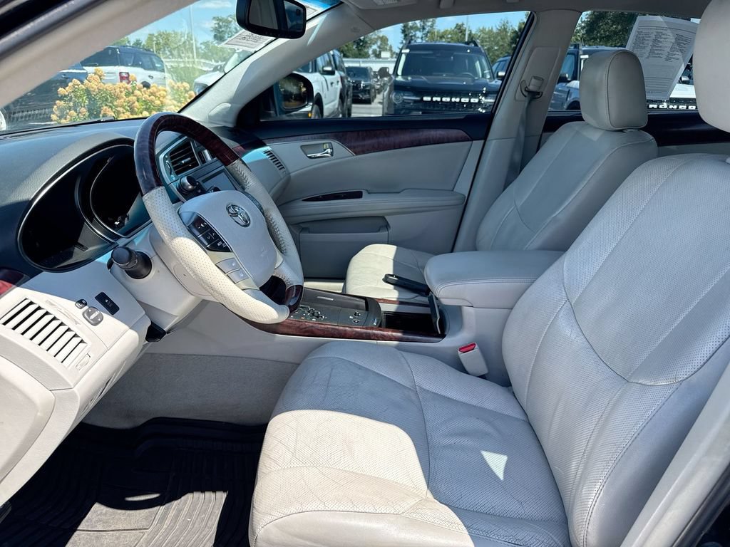 Used 2011 Toyota Avalon Limited FWD image 21