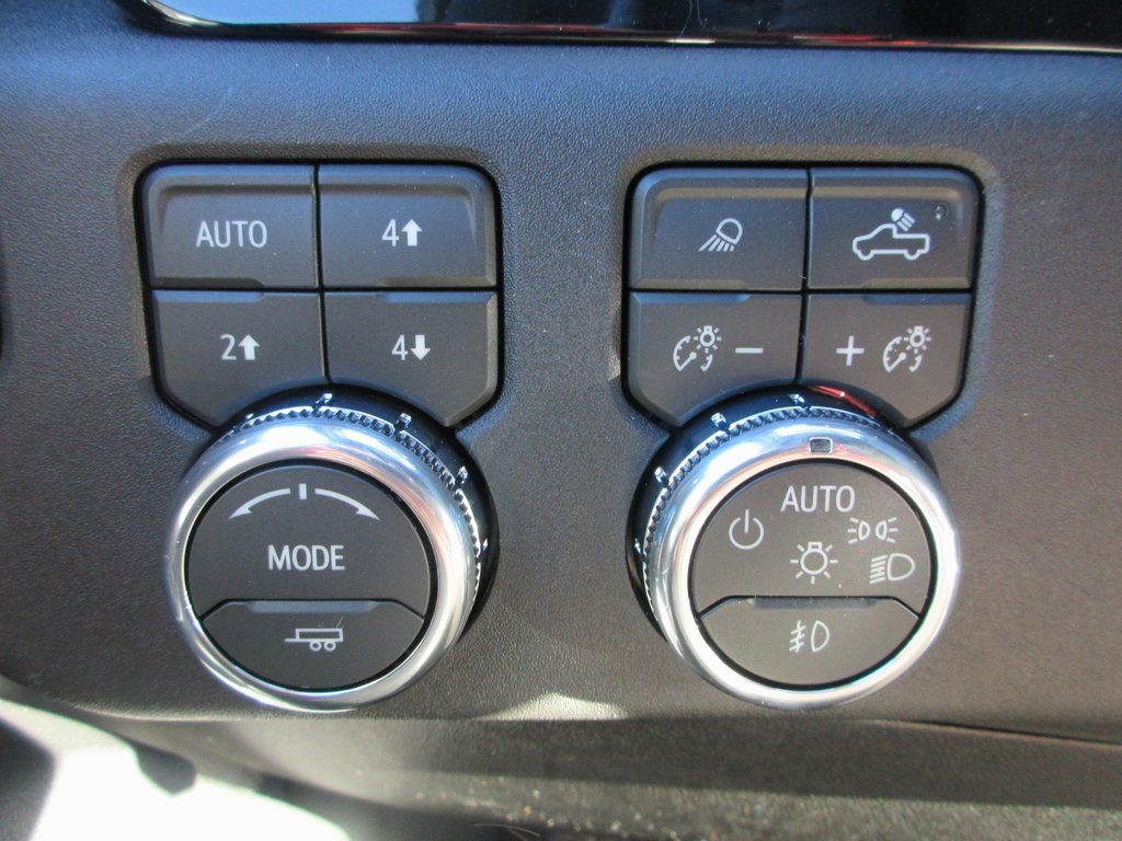 New 2026 GMC Sierra 1500 Elevation w/ Elevation Premium Package AWD/4WD image 17