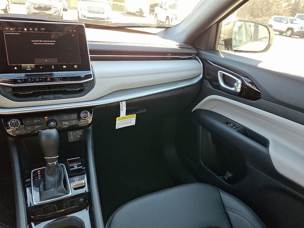 New 2026 Jeep Compass Limited AWD/4WD image 12