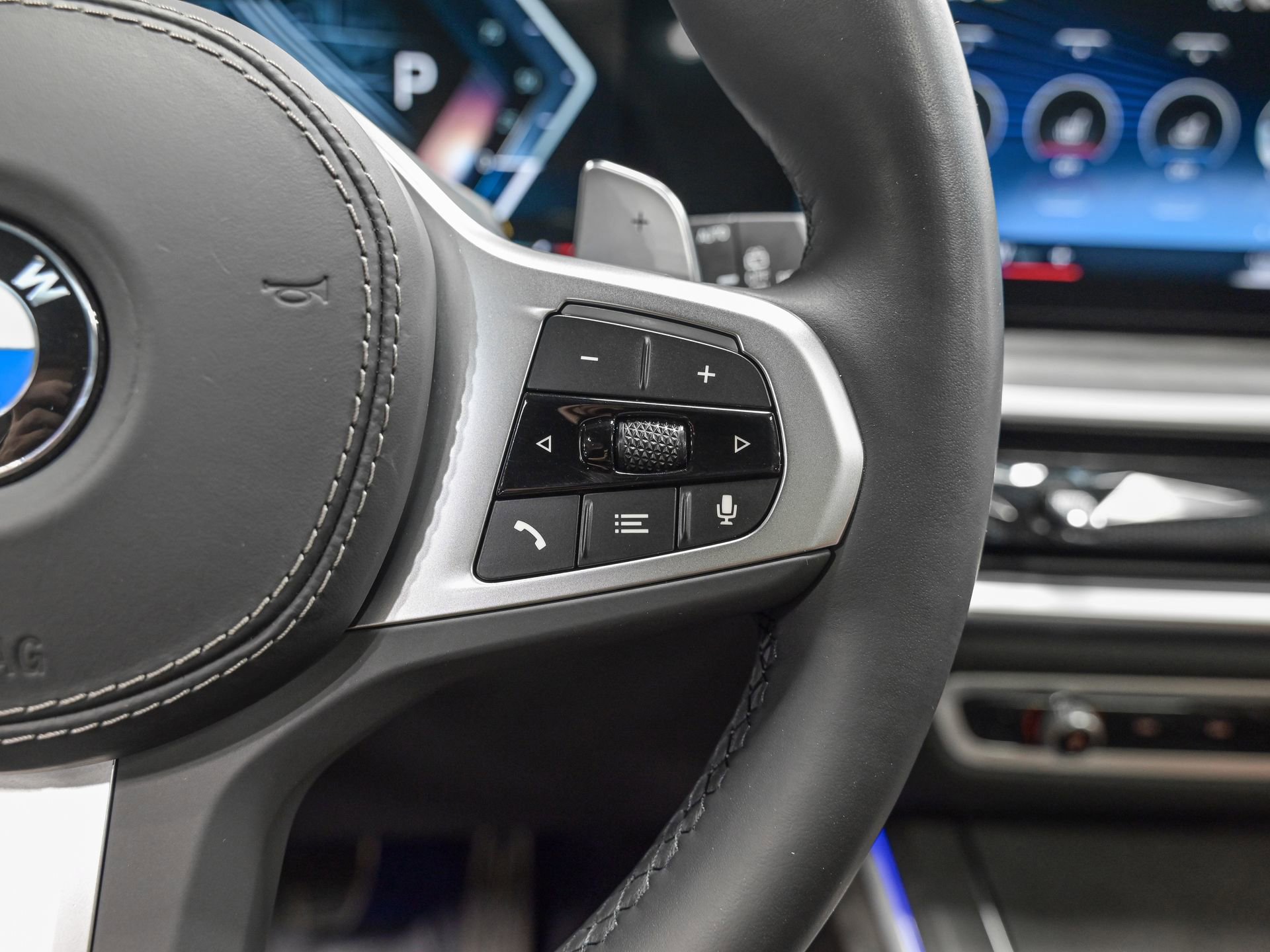 Used 2023 BMW X7 xDrive40i w/ Executive Package image 20