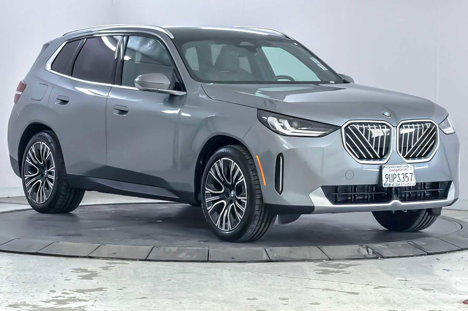 Used 2025 BMW X3 xDrive30i w/ Convenience Package image 9