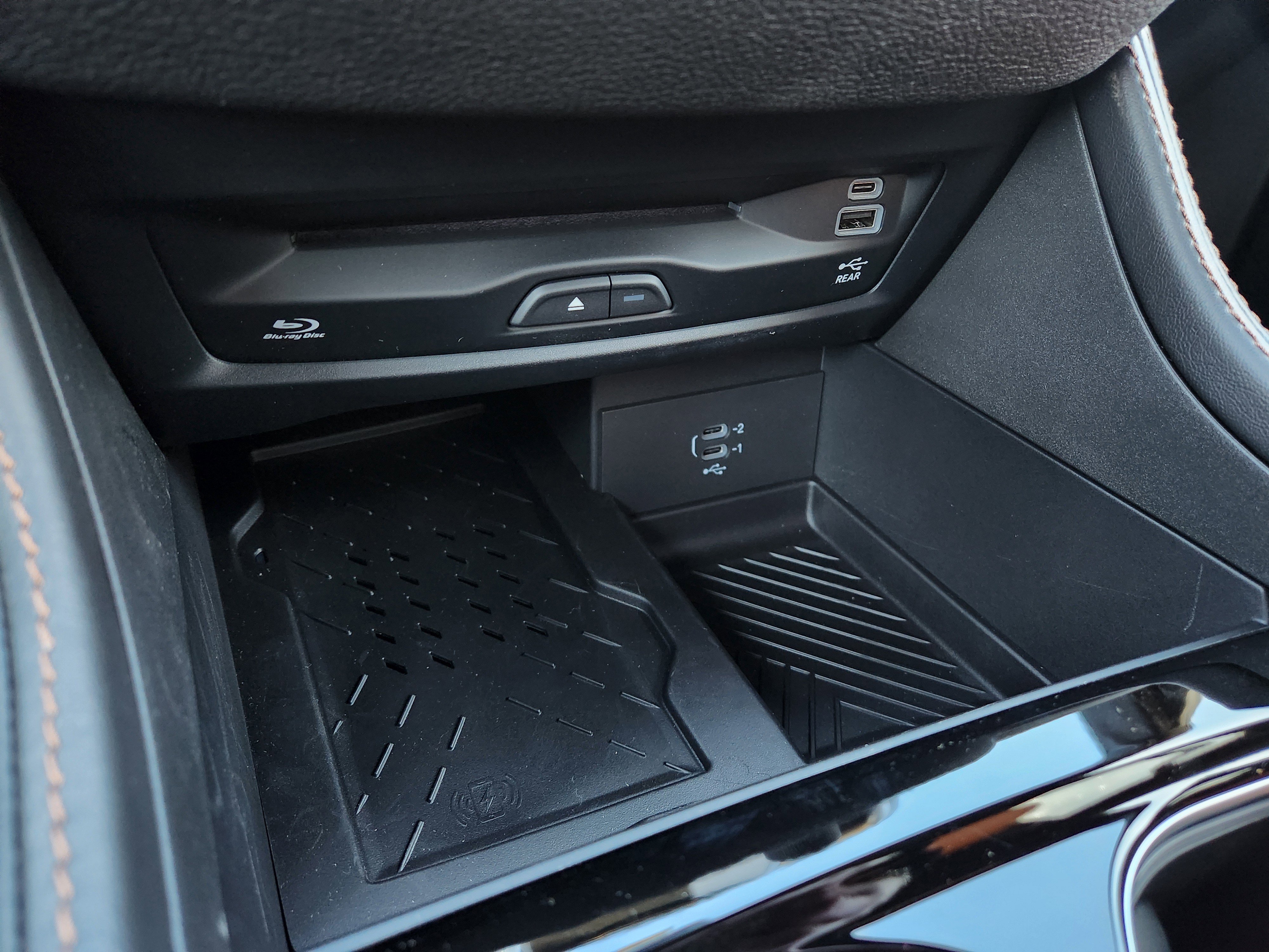 New 2026 Chrysler Pacifica Pinnacle image 8