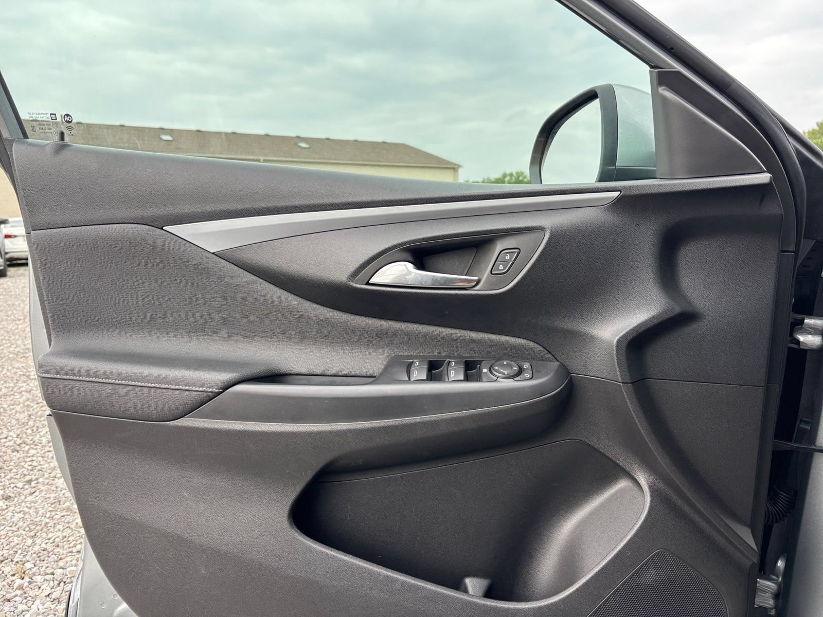 Used 2025 Buick Envista Preferred FWD image 15