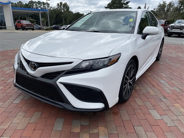 Used 2023 Toyota Camry SE