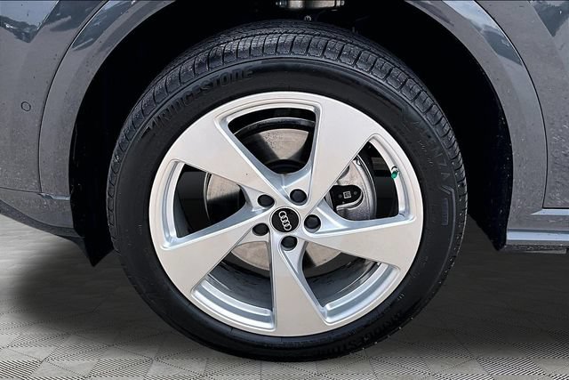 Used 2025 Audi Q5 Premium Plus AWD/4WD image 8